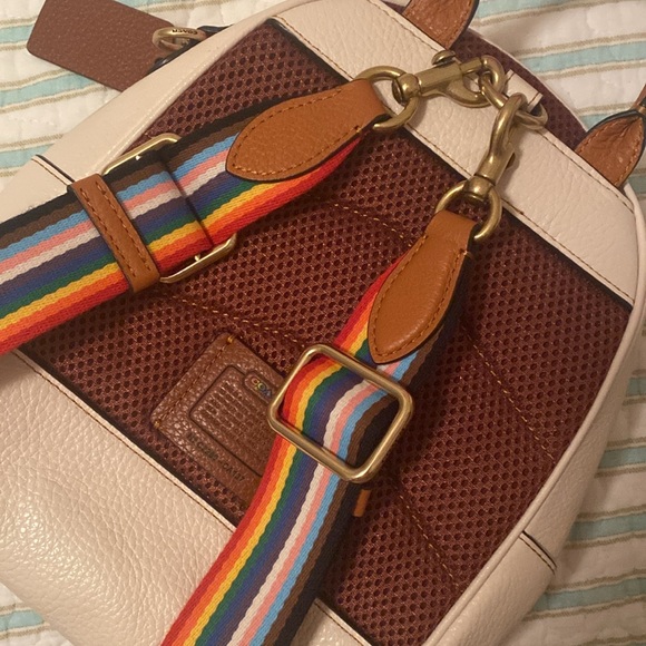 NWOT Coach 2023 Limited Pride Edition Backpack Bag! 🌈🎒🌈 - Picture 4 of 6